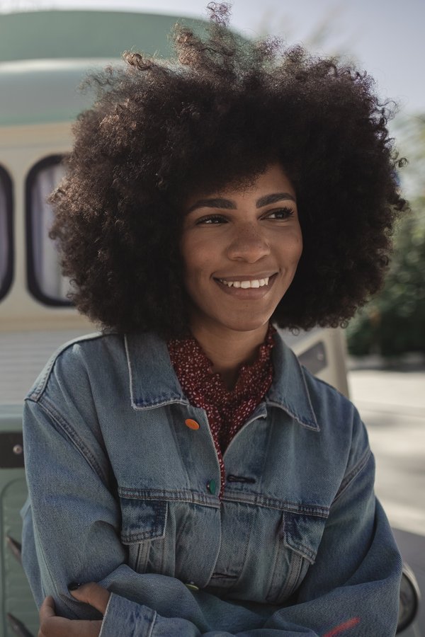 How to Choose the Right Shade of Denim for Your Skin Tone?